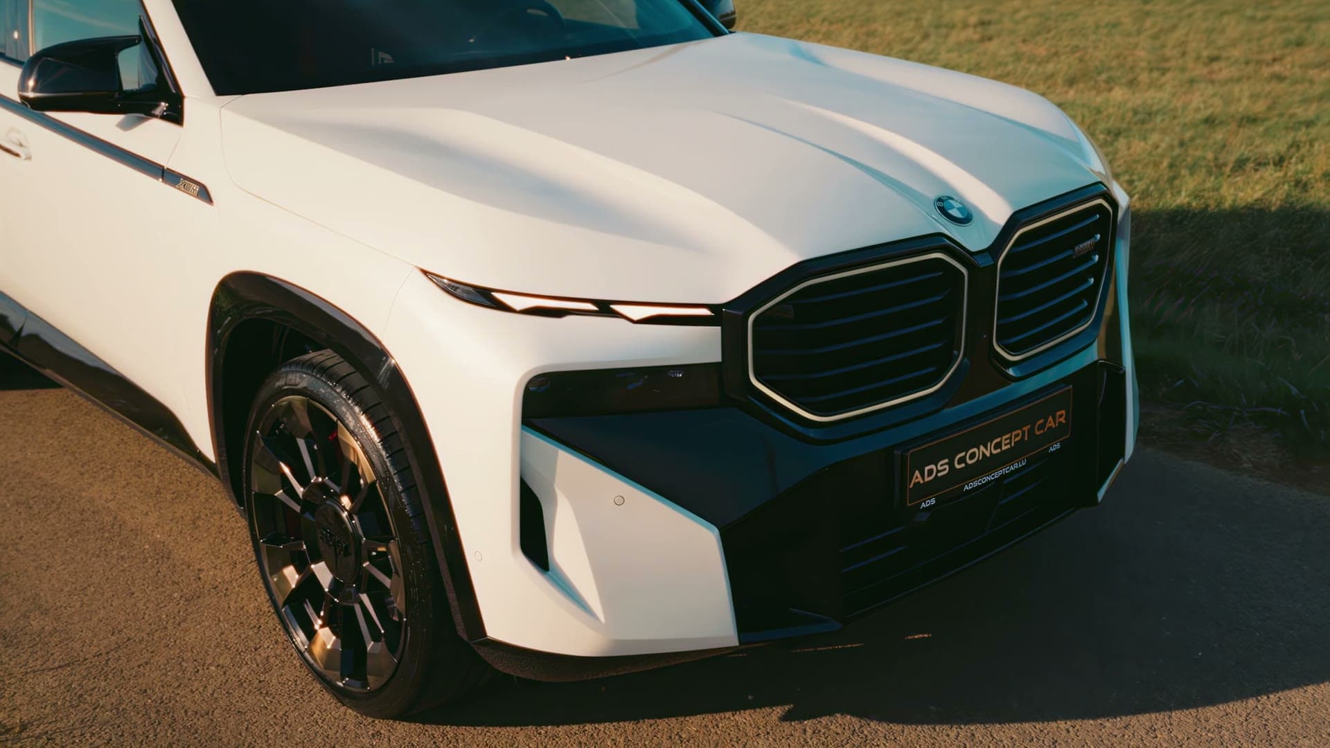 BMW XM blanc ADS Concept Car — location mariage au Luxembourg